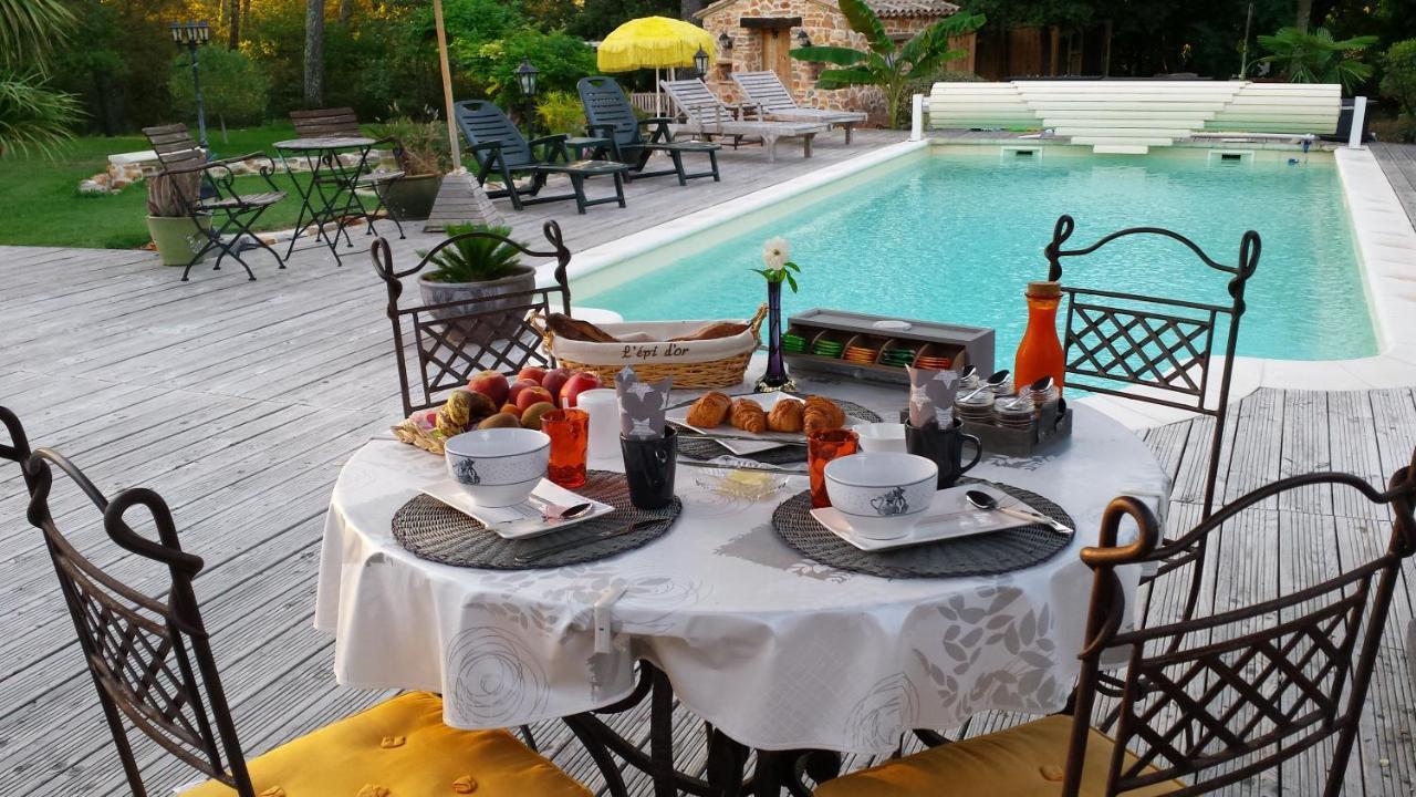 Le Jardin Des Selves Draguignan Exterior foto